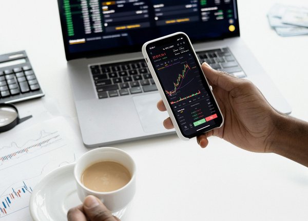 Maîtrisez le trading avec notre guide complet et accessible